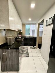 The Esparis (D18), Condominium #635137181